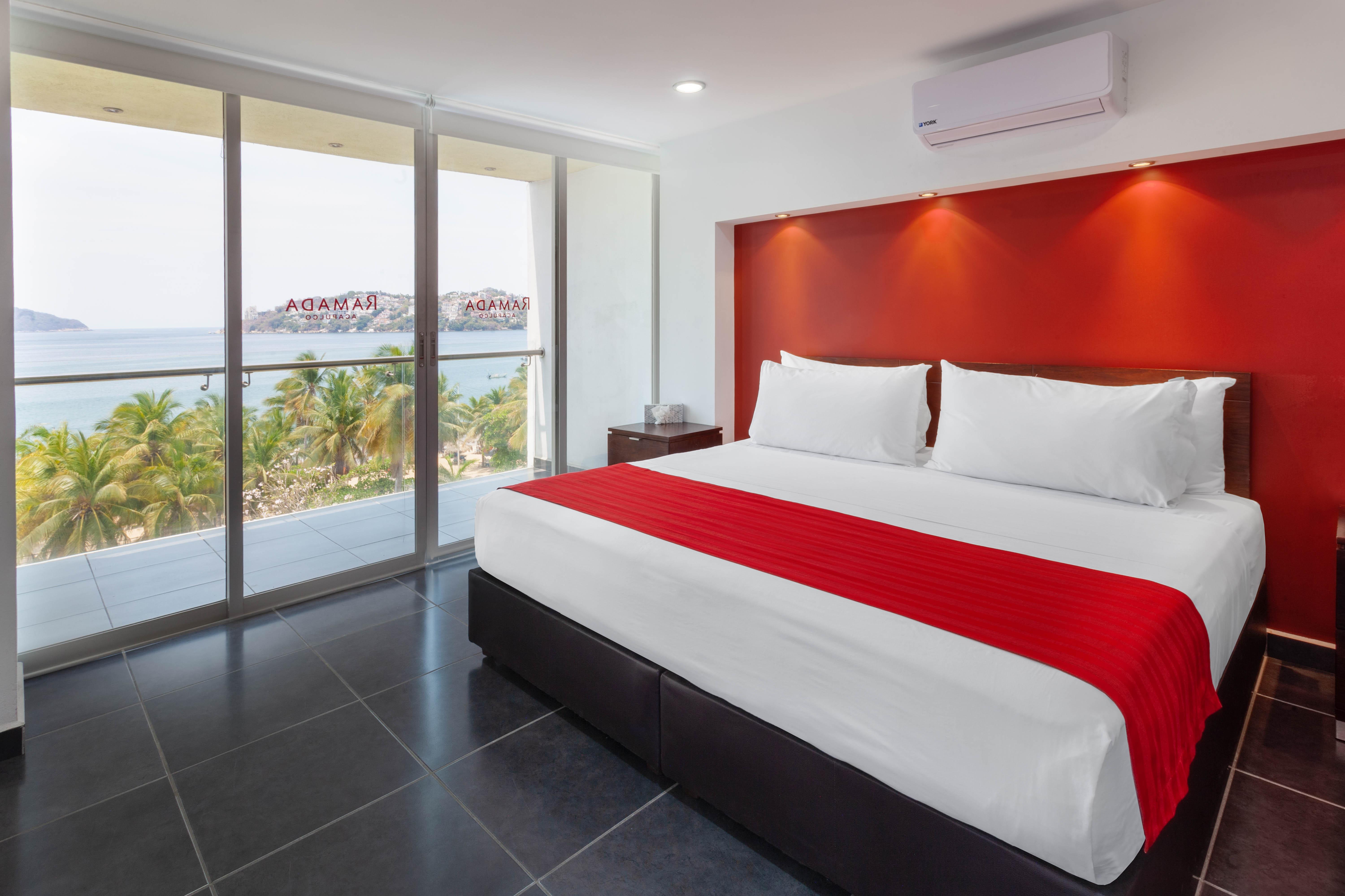 Ramada By Wyndham Acapulco Hotel & Suites Dış mekan fotoğraf