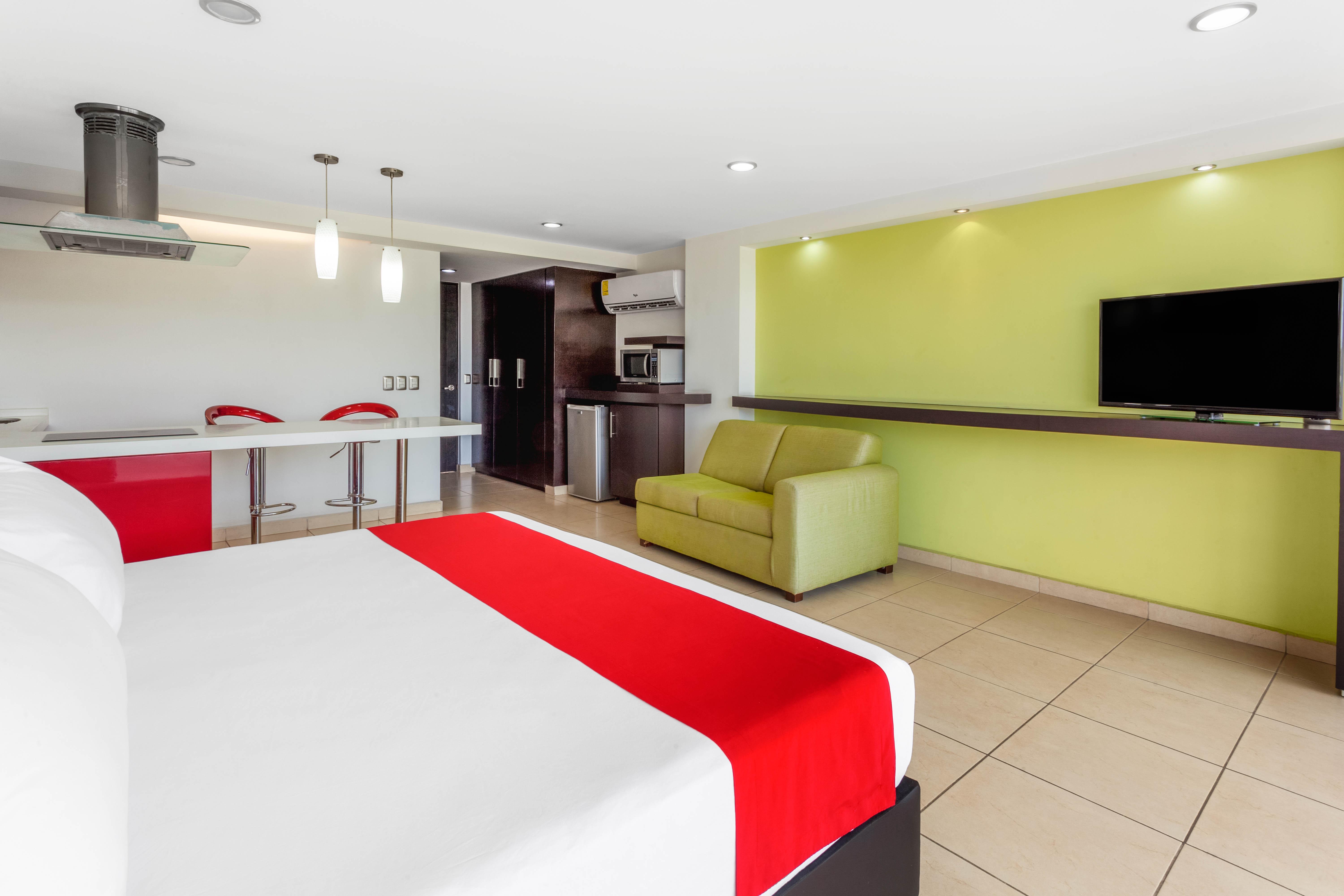Ramada By Wyndham Acapulco Hotel & Suites Dış mekan fotoğraf