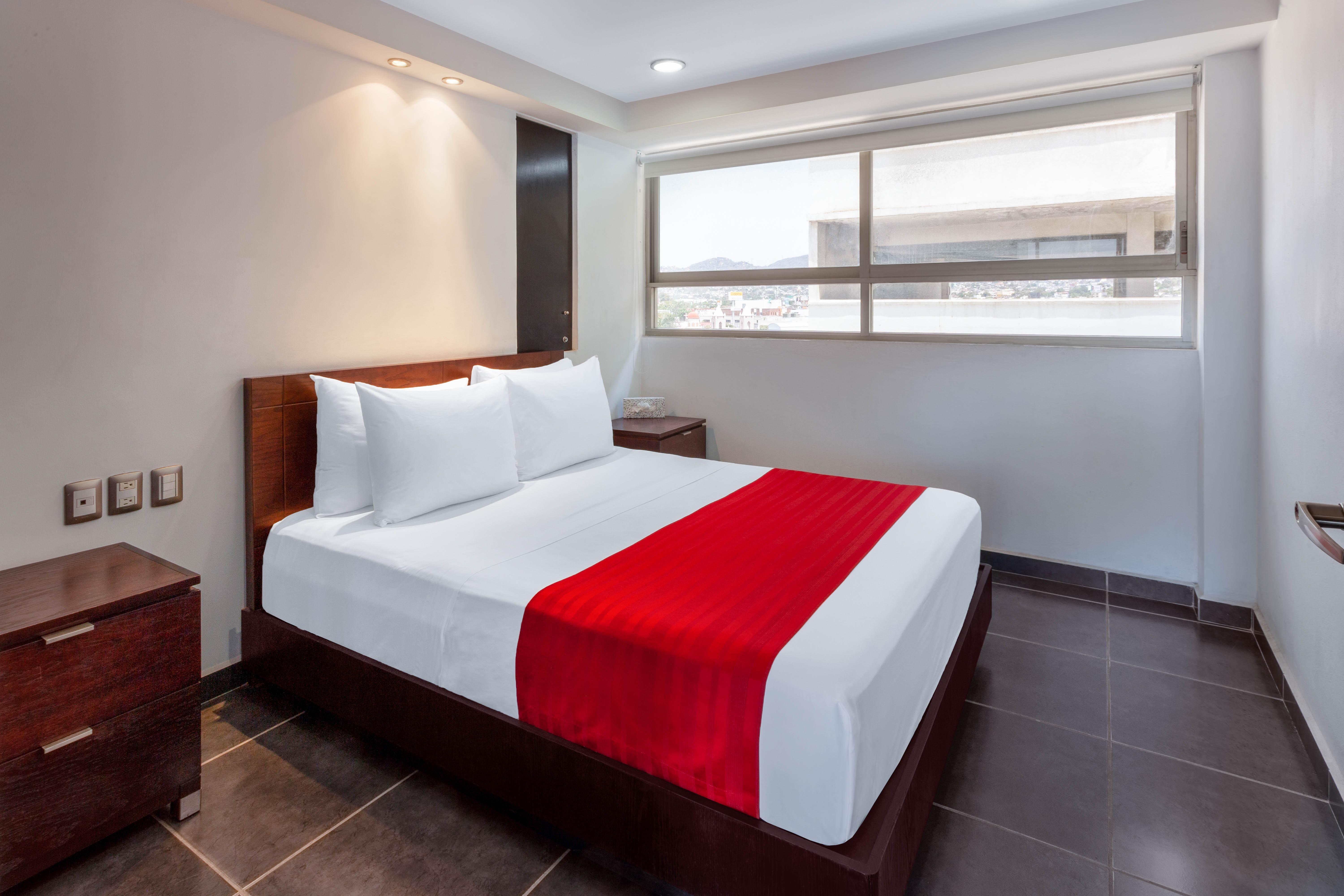 Ramada By Wyndham Acapulco Hotel & Suites Dış mekan fotoğraf