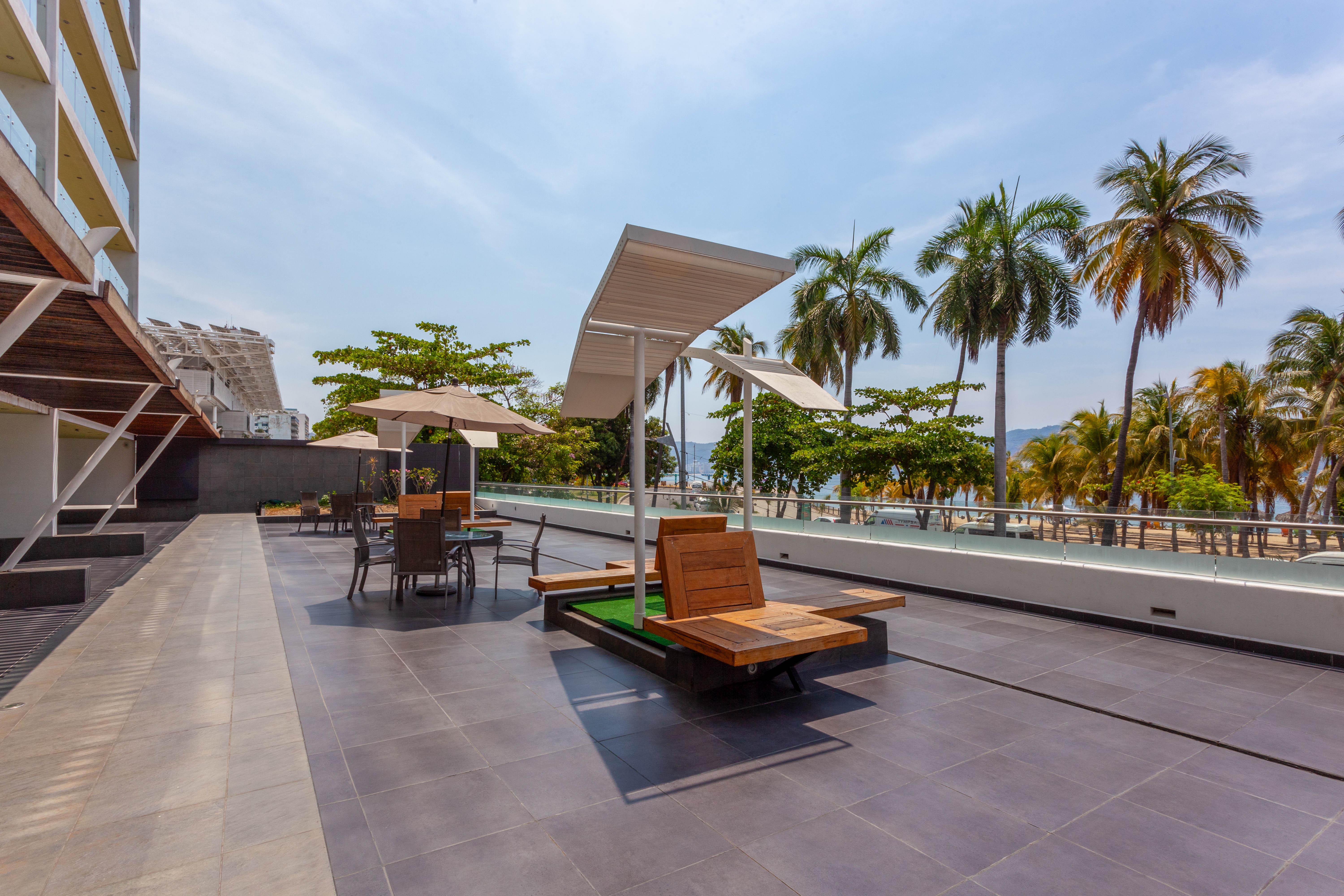 Ramada By Wyndham Acapulco Hotel & Suites Dış mekan fotoğraf