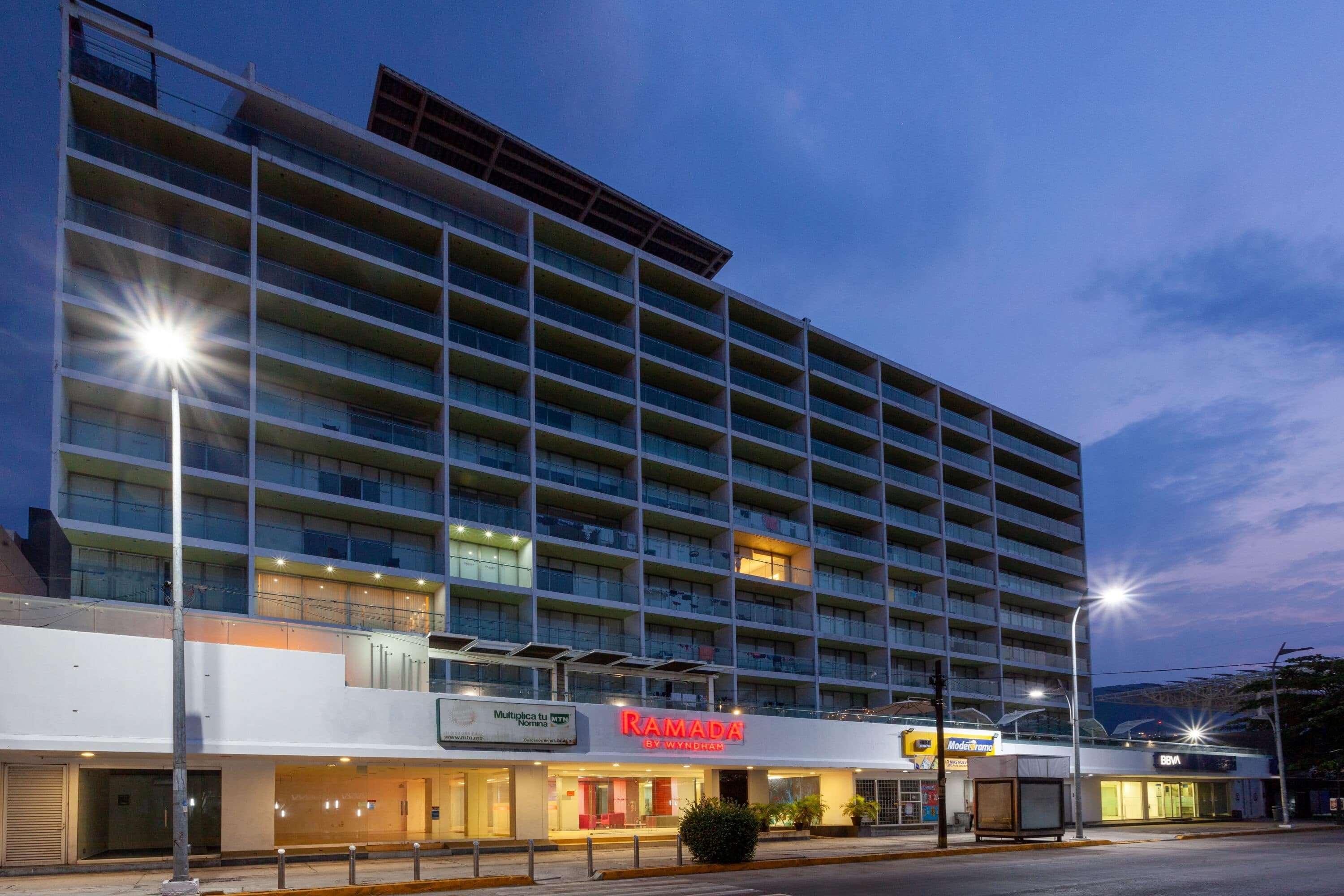 Ramada By Wyndham Acapulco Hotel & Suites Dış mekan fotoğraf