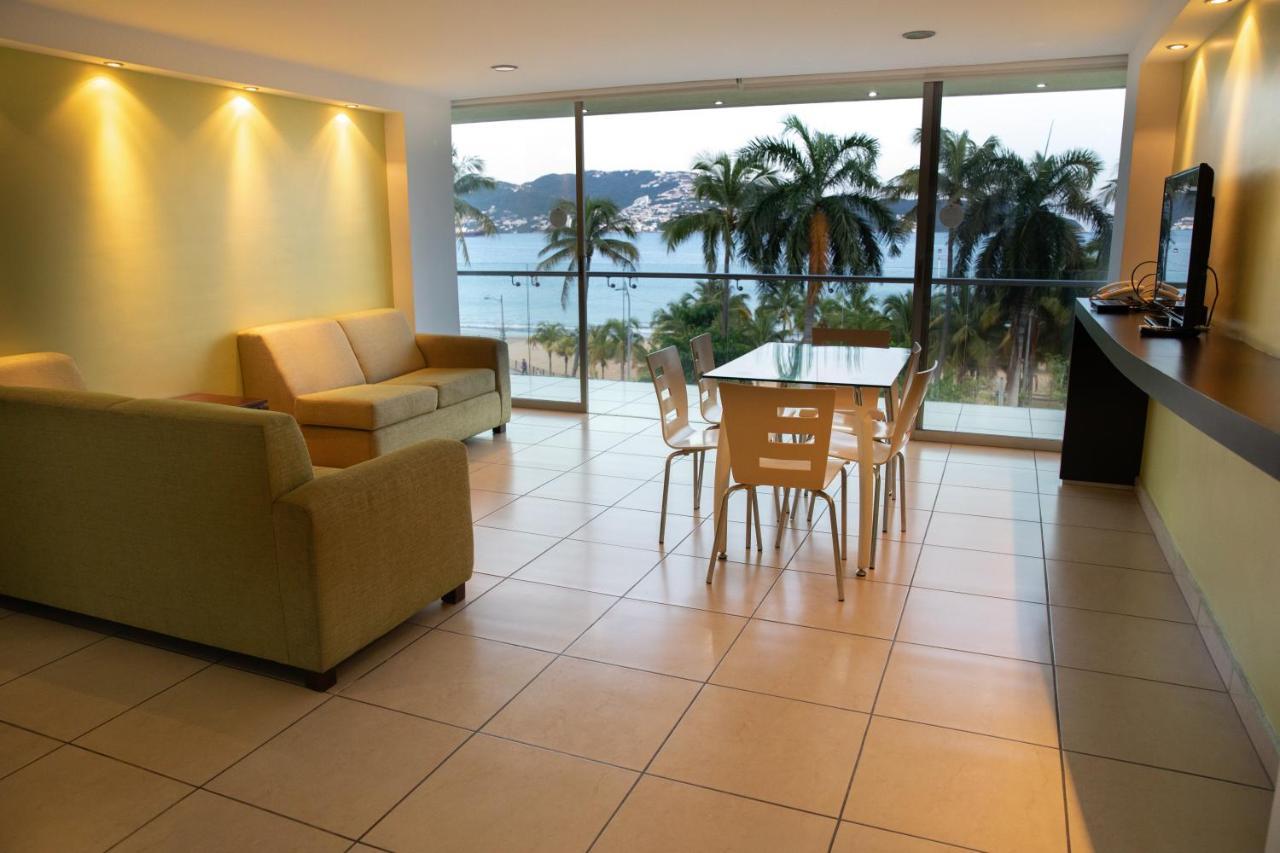 Ramada By Wyndham Acapulco Hotel & Suites Dış mekan fotoğraf